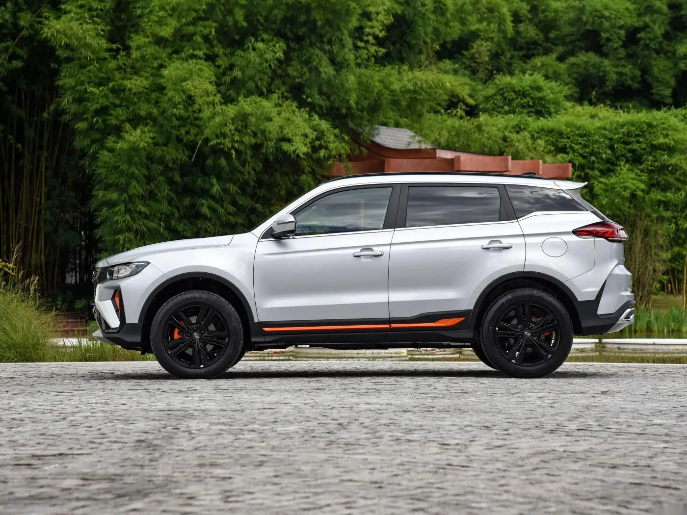China Cheap New 2021 Geely Boyue 1.8 T electric SUV Cars