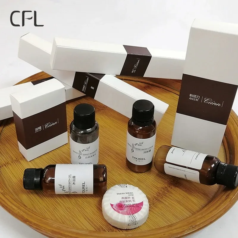 Luxury 5 Stars Hotel Personalized Eco Package Toothbrush Cosmetics Shampoo Bath Gel Soap Hotel Amenities Set
