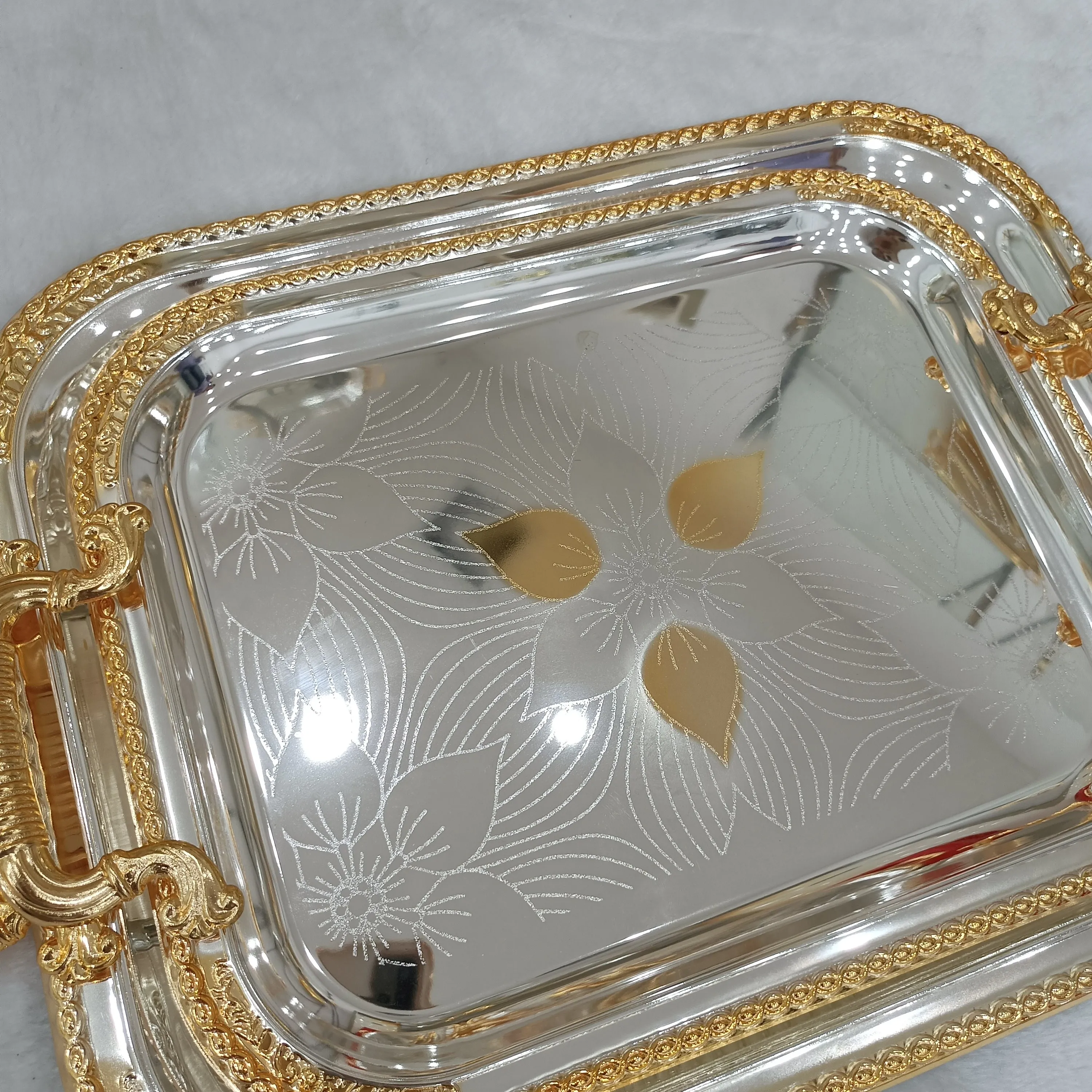 3 Tier Glass Serving Bowls with Golden Metal Stand Tiered Candy Box Basket Fruit Tray Plate Dish for Kitchen Counter