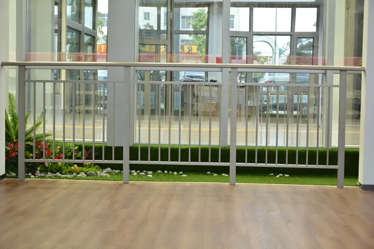 Modern design outdoor aluminum fence for balcony railing grill