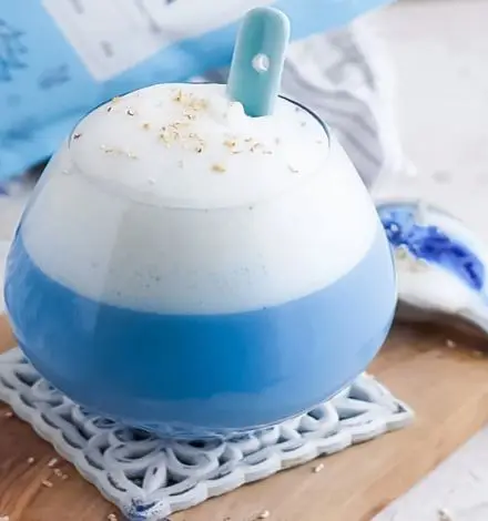 Le-nutra Manufacturer supply food coloring Spirunila Blue Powder Best phycocyanin powder for Color Value E18 from spirulina