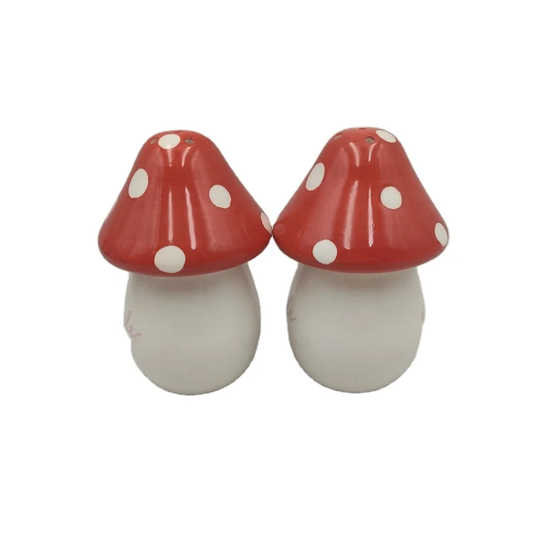 Custom ceramic mushroom fashion spice jars salt and pepper shakers set