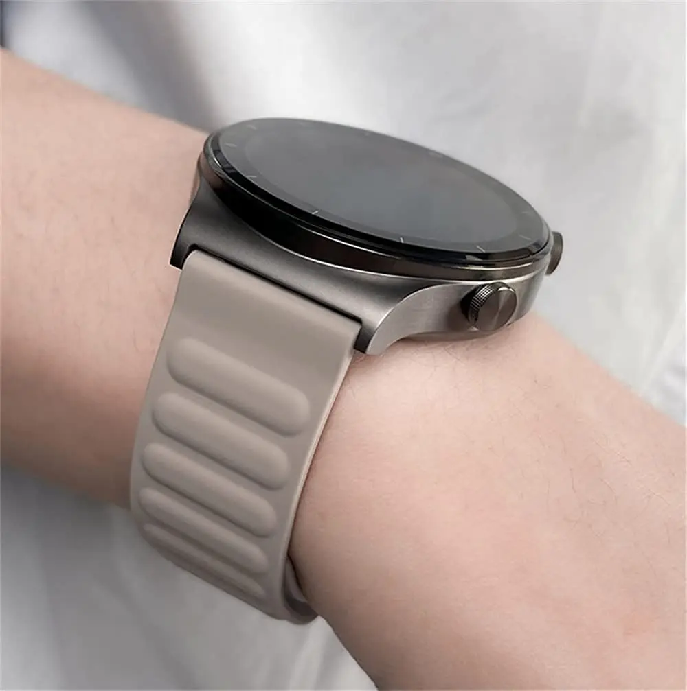 Factory Wholesale New Designer Luxury Reversible 20mm 22mm Soft Silicone Magnetic Watch Strap for Samsung Galaxy Huawei Xiaomi