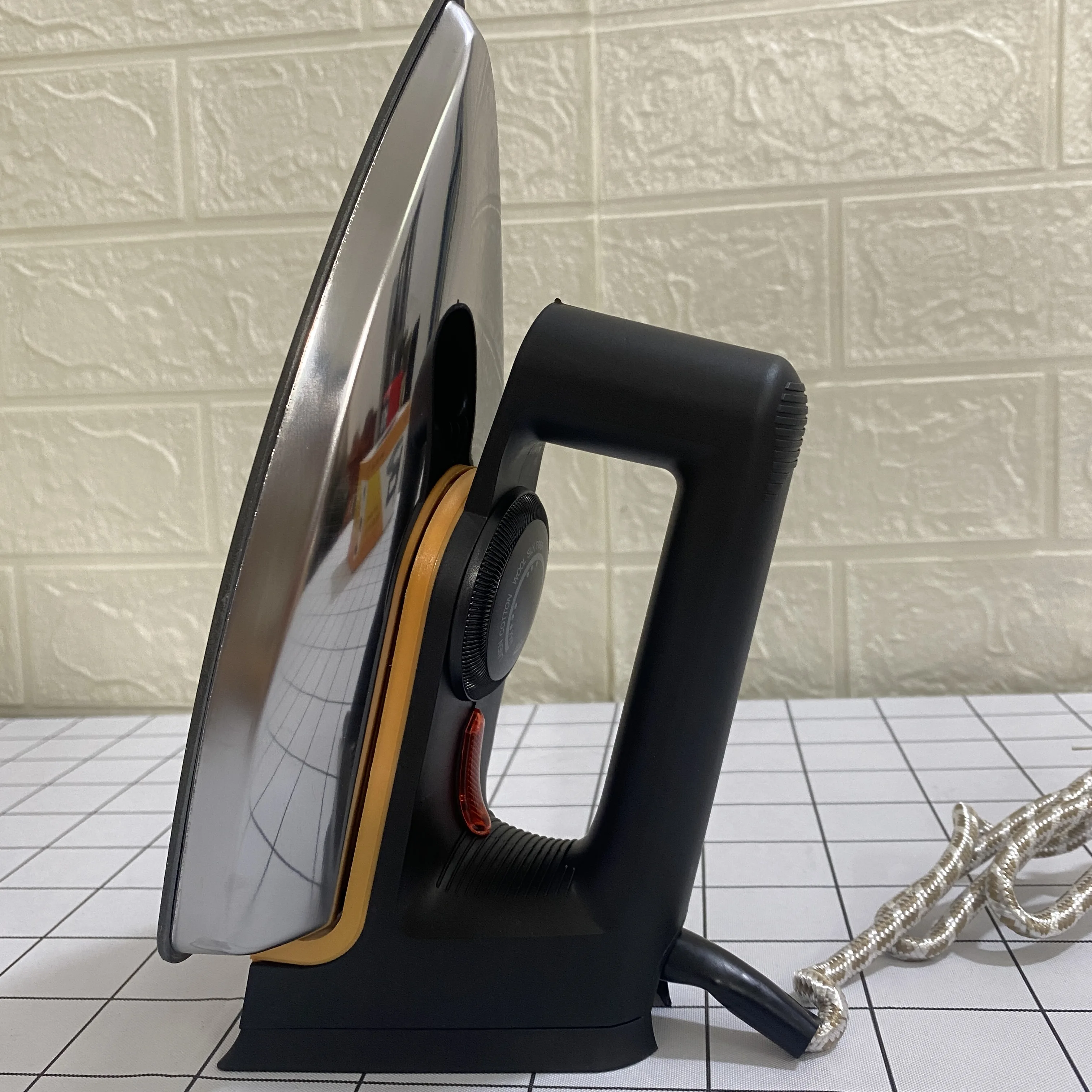2024 NEW Household Automatic Pressing MIni Iron Electric Dry Iron Portable Electric Iron for Home