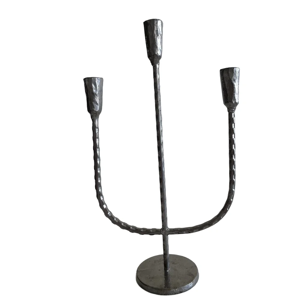 Customized Luxury Home Decoration Wrought 3 arm Iron Candelabra  Coated Candle Stand Centerpiece Metal Material