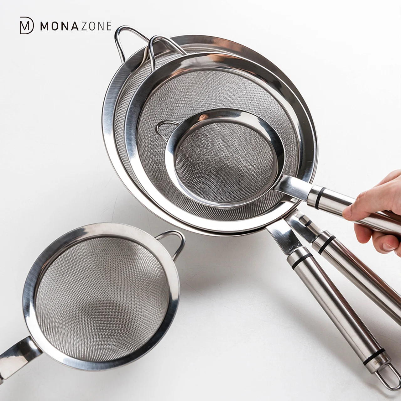 
MONAZONE Oil Strainer Sieve Kitchen Tools Stainless Steel Flour Handheld Screen Mesh Strainer Noodle Cooking Colander 