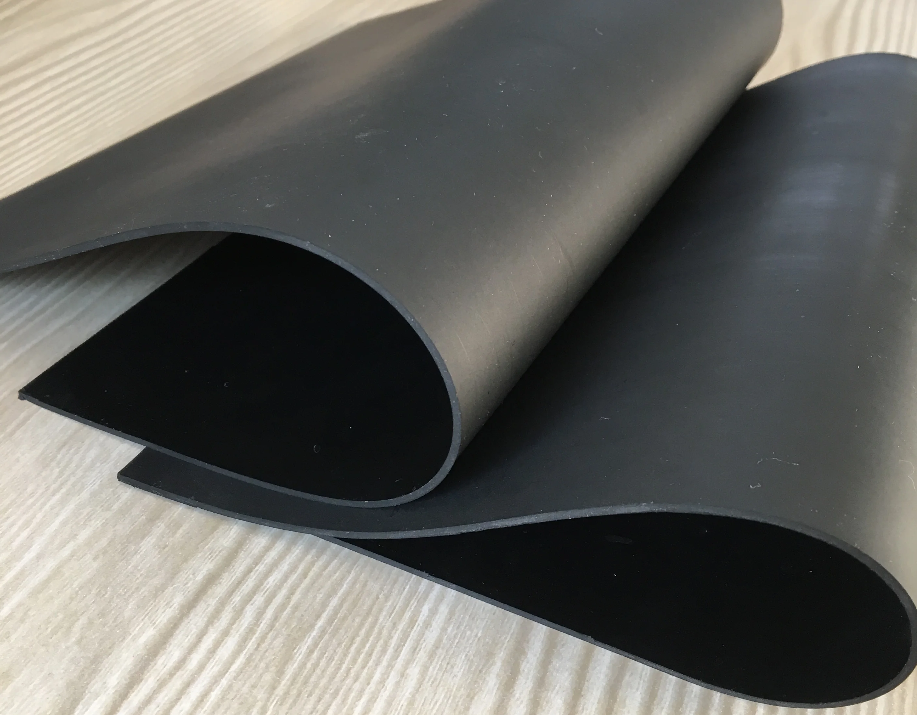 Aluminum Foil Butyl Rubber Industrial Roof Membrane Waterproof Tape Metal Roof 5 Years Warranty White Black Packaged Roll EPDM