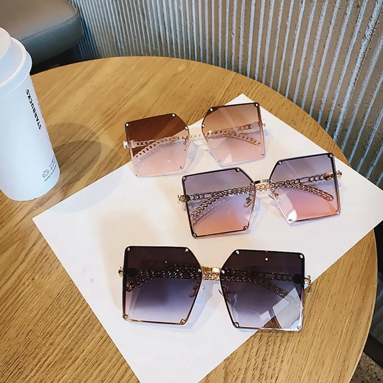 Fashion Frameless Trendy Women Sunglasses Female Square Oversized Summer Travel Glasses Big Face Personality Hollow Sunglasses