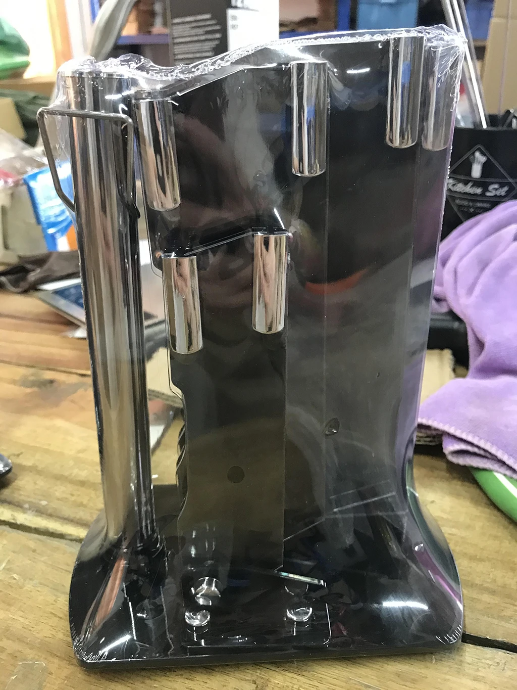 Seven-Piece Kitchen Knife Set Acrylic Square Tool Holder with Stainless Steel Blades Gift for Home Kitchen Use