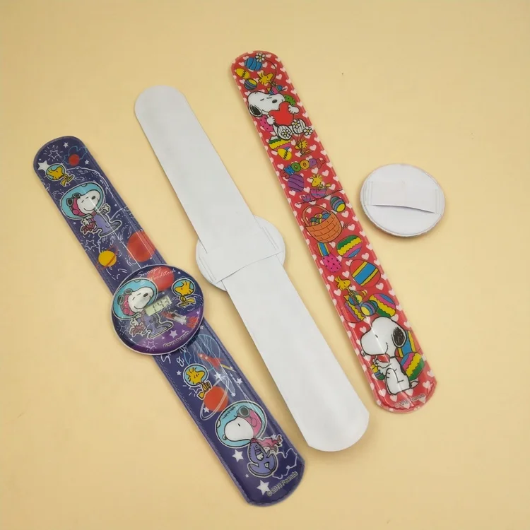 
Popular design lovely cartoon dog image snoopy printing color customizable watch children 