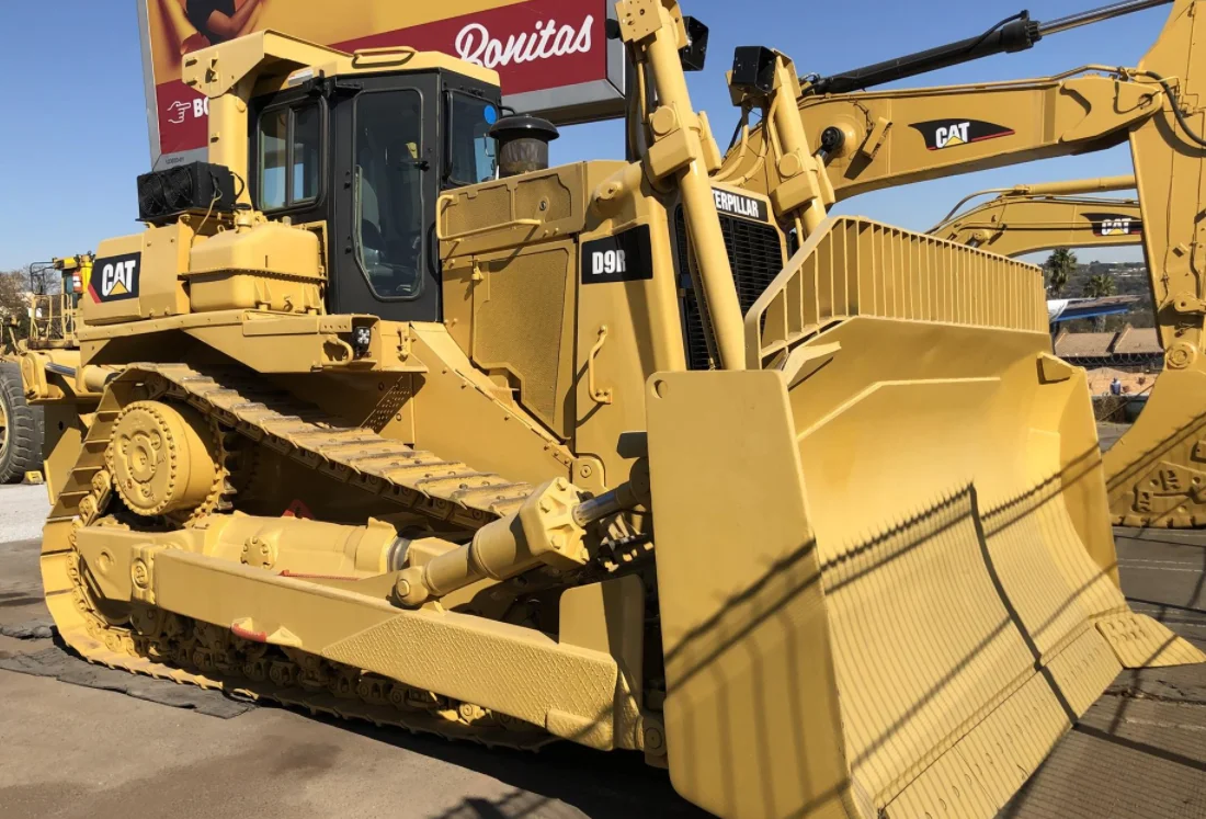 Caterpillar secondhand D9R bulldozers with original condition Used cat D6G D7R D8r D9R D12 bulldozers are free shipping
