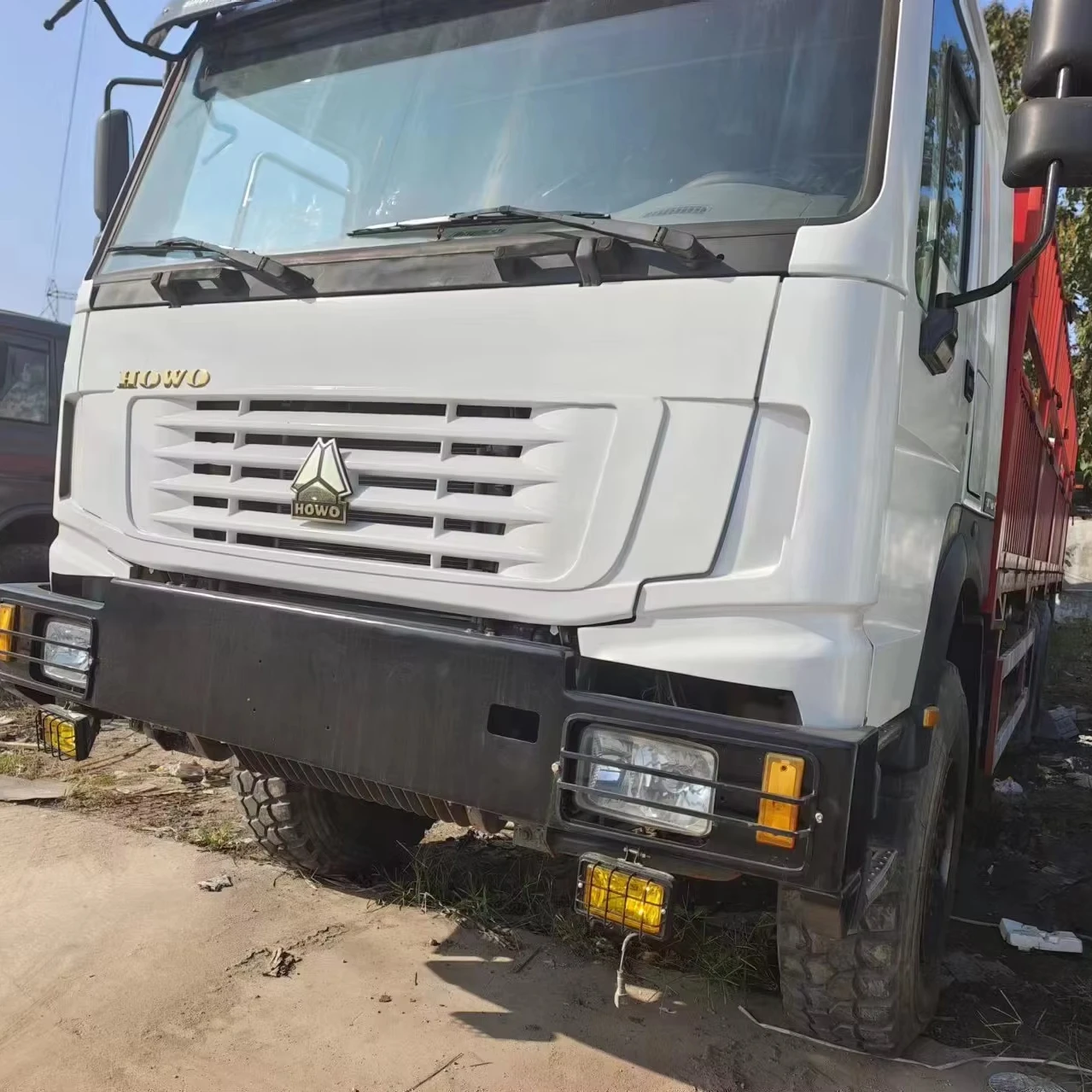 Heavy Truck HOWO 6*6 Truck, Large Cargo Capacity, Cheaper Truck