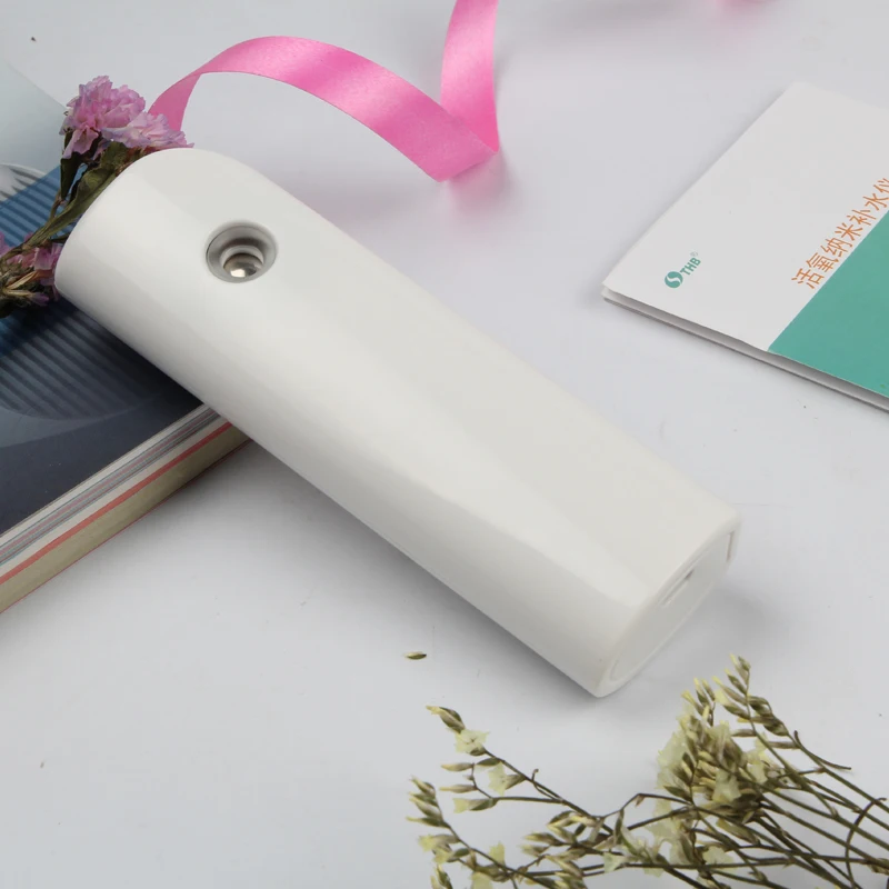 2020 Summer Prevents Dry Skin Diffuser Ultrasonic Electric Essential Oil Diffuser Face Steamer