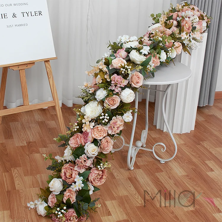 M-5 flowers table runners.png