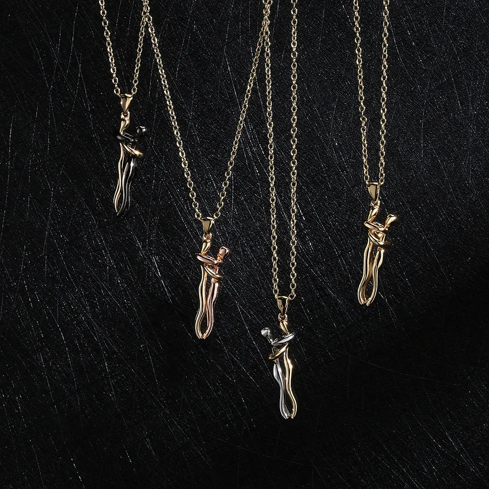 Hug Couple Necklace Personality Creative Gift Jewelry Fashion Exquisite Gold Necklace For Lovers