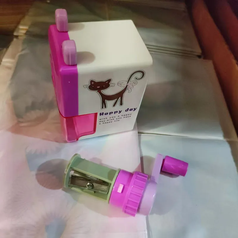 Cartoon Pencil Sharpener Hand-Cranked Pencil Sharpener in Box Creative and Labor-Saving Single-Hole Pencil Sharpener