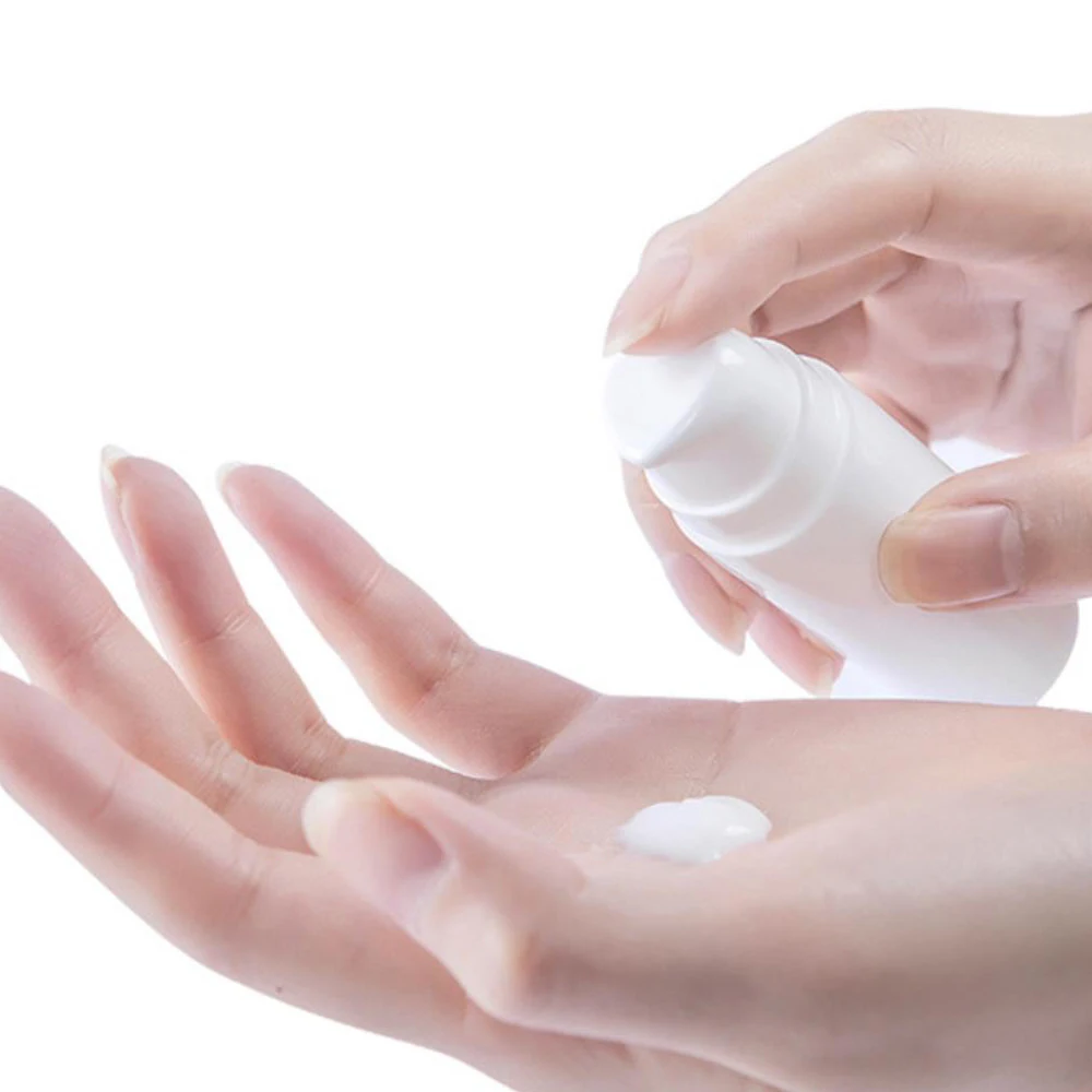 Mini Sample bottle PP plastic white 5ml airless cosmetic pump bottle for lotion serum