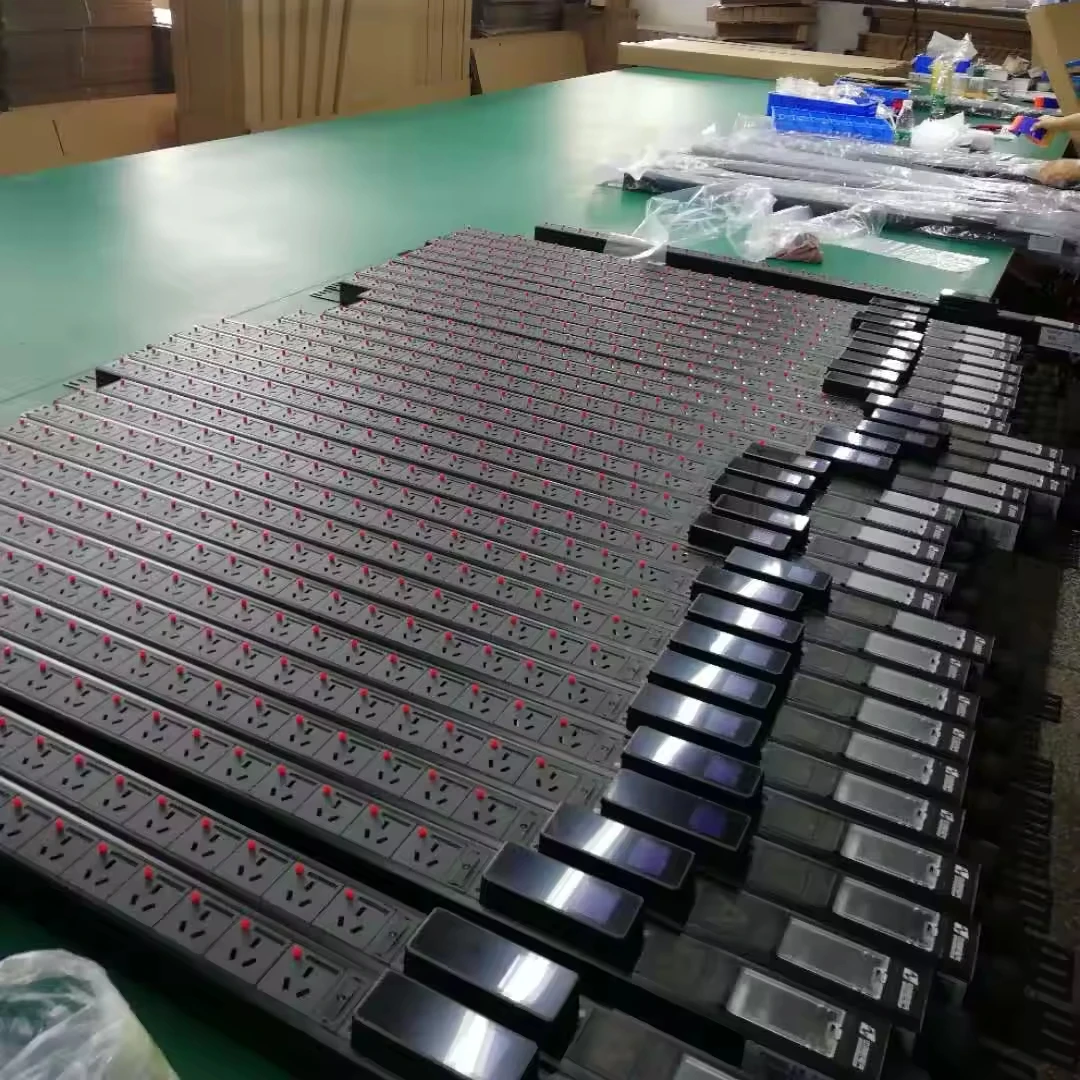 12 Outlet Managed PDU, Rackmount Power Distribution Unit,1 x Gigabit RJ-45 Port, Overload Protection, Surge Protection PDU