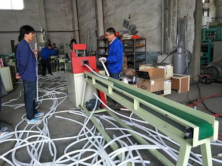 Good Quality Plastic PE Pipe Polyethylene Foam Tube Extruder Production Line