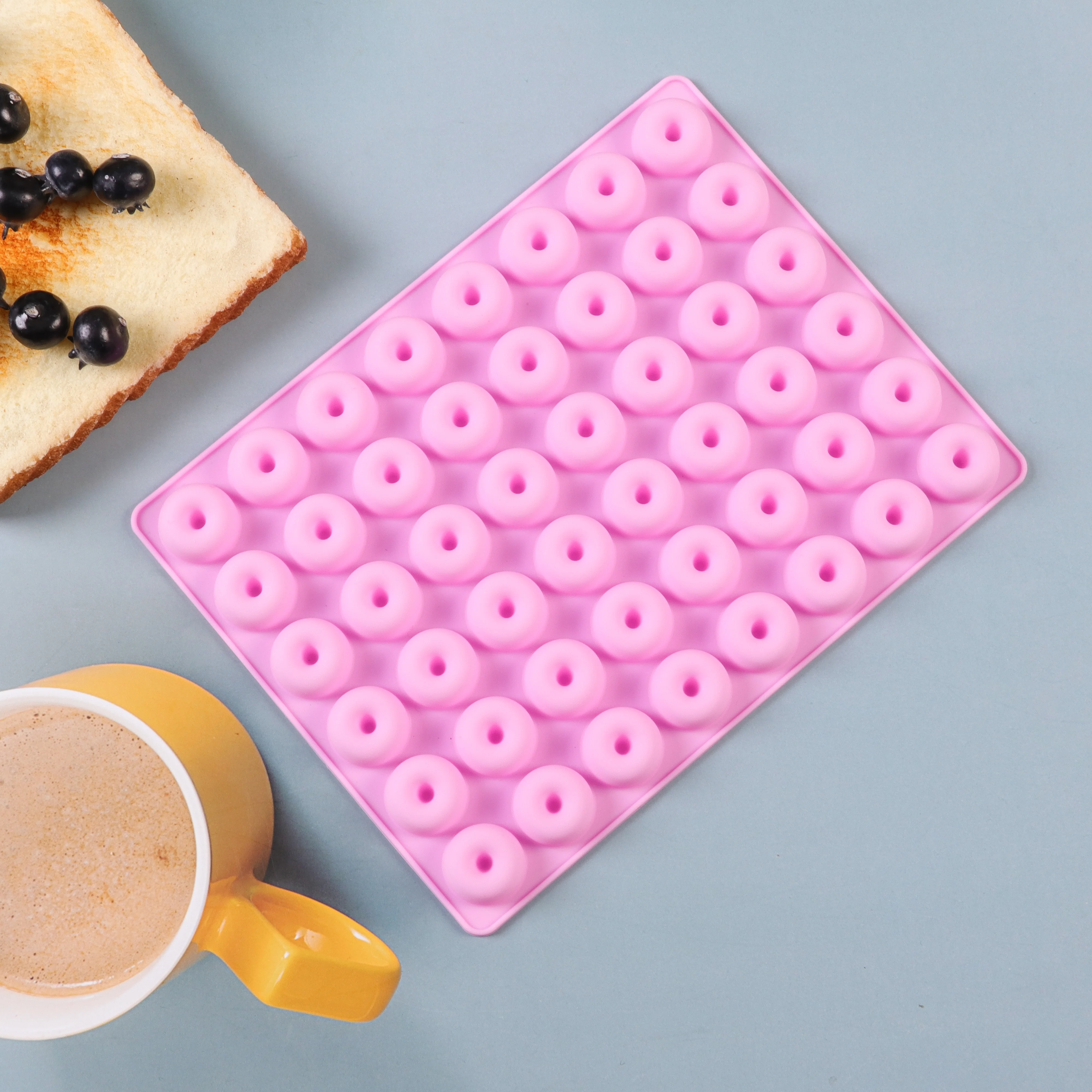 Gummy Jelly Bear Molds 50-Cavity Silicone Bear Candy Moulds Molds Chocolate Molds Ice Cube Trays Non Stick Reusable DIY Baking