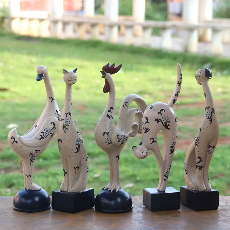 Wedding decoration & gift animal cat dog rooster goose TV shelf table top animal lover resin craft