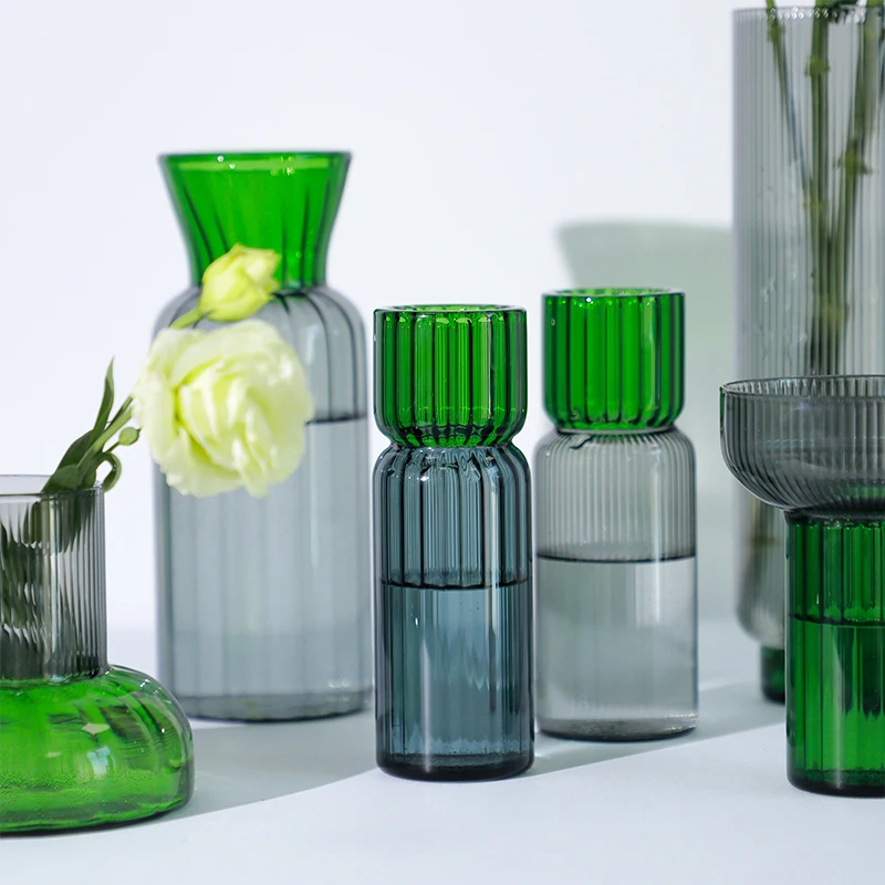 Custom New Nordic Home Style Borosilicate Glass Green Vertical Stripe Cylinder Glass Vase Glass Flower Vase for Home Decor