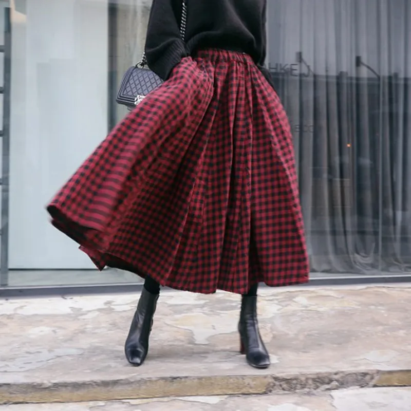 Retro high waisted plaid skirt for women, loose fitting and slimming mid length skirt with lace up A-line skirt