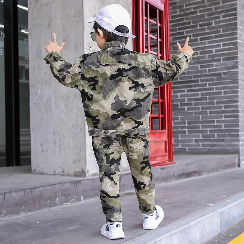 DRXBNZ2007B410 осеннее Новое поступление джинсовая одежда для мальчиков комплект камуфляжной детской одежды в стиле хип-хоп детские куртки и джинсы