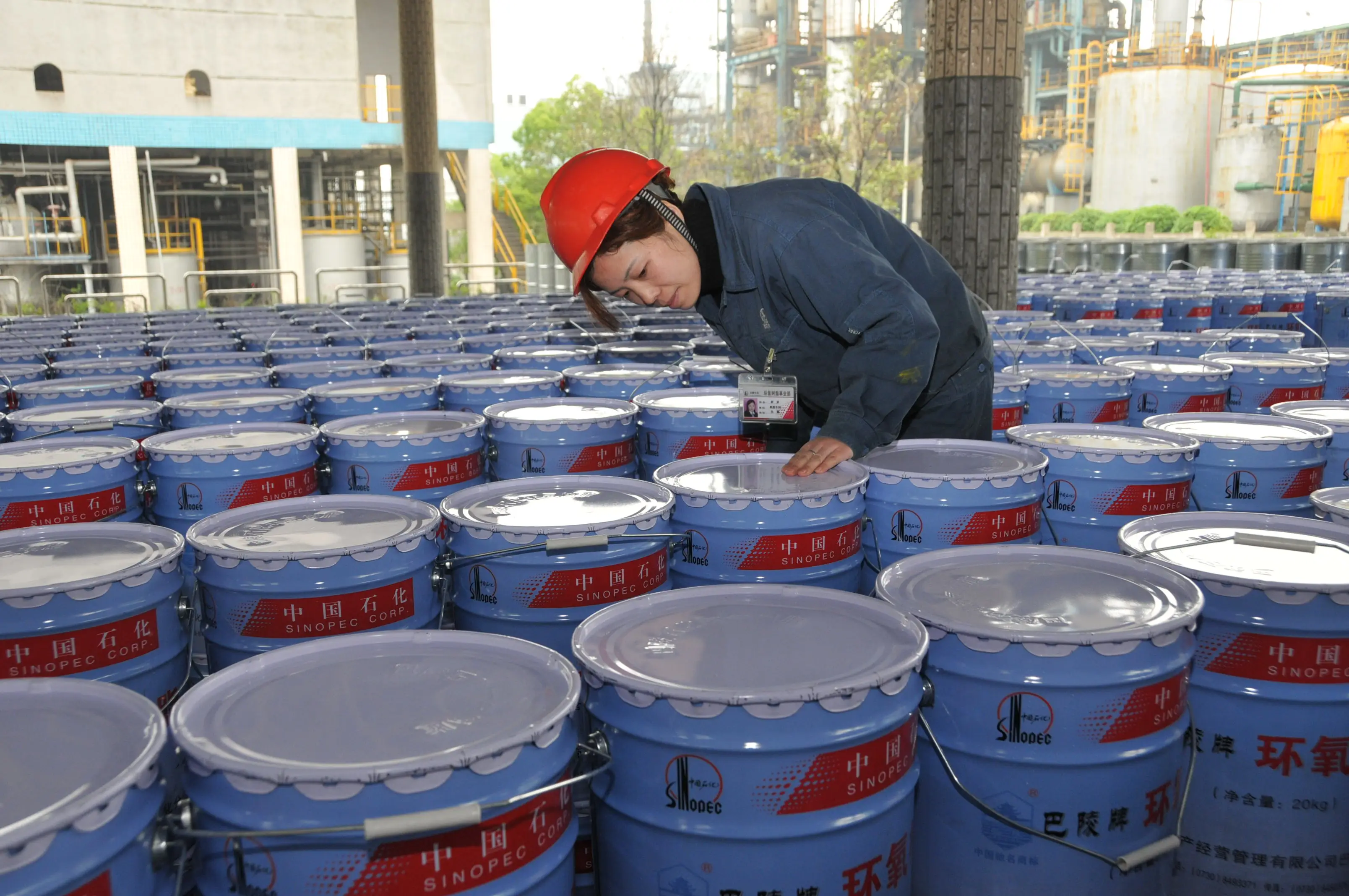 Sinopec Liquid Epoxy Resin Cyd-128 Used for Clear Coating