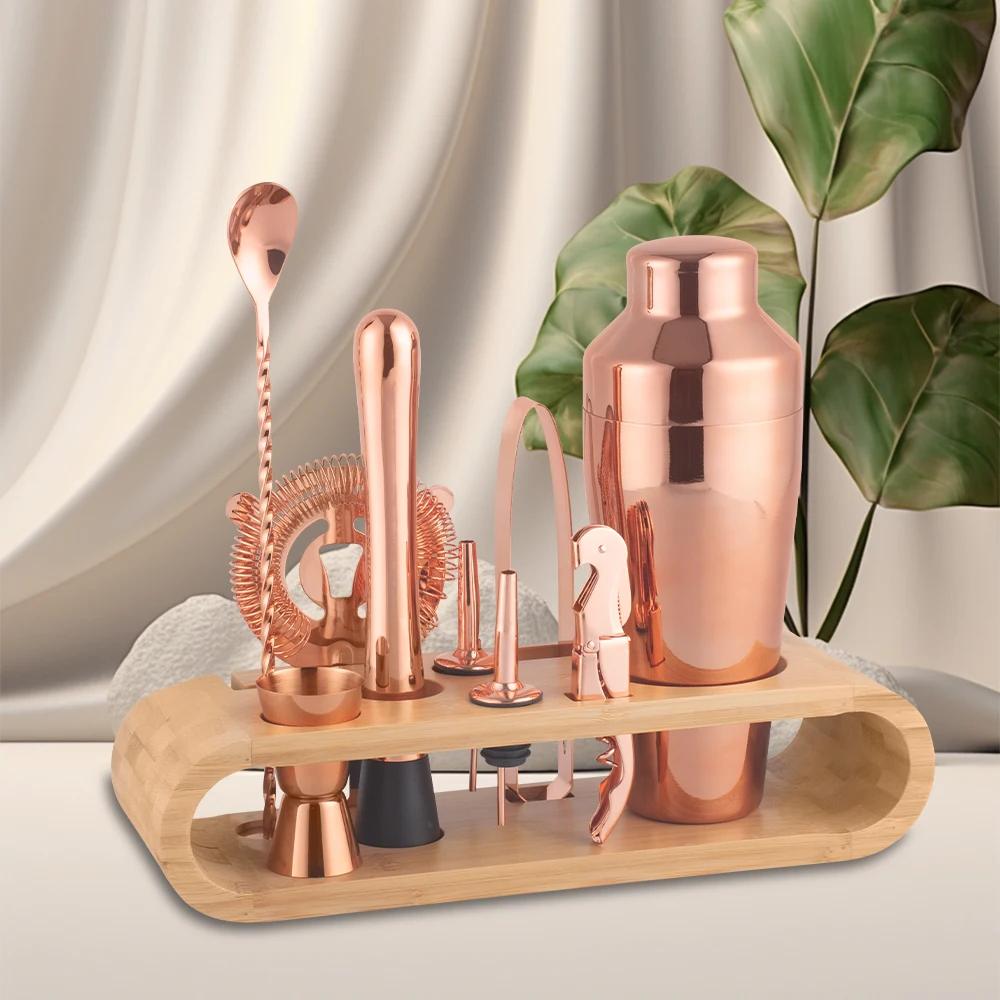 Chunda Wholesale High Quality Customized Whiskey Barware Set Bar Tools 600ml Stainless Steel Cocktail Shaker Set with Stand