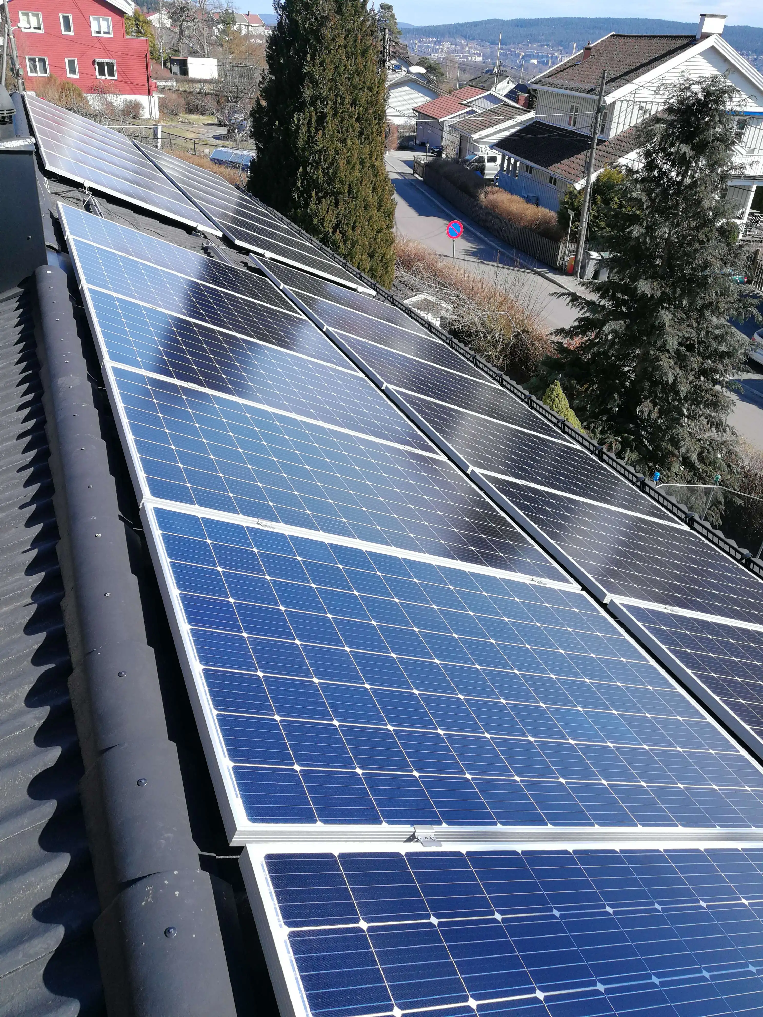 Yangtze hot selling 51..2v 5kw 10kw solar inverter with lithium battery set