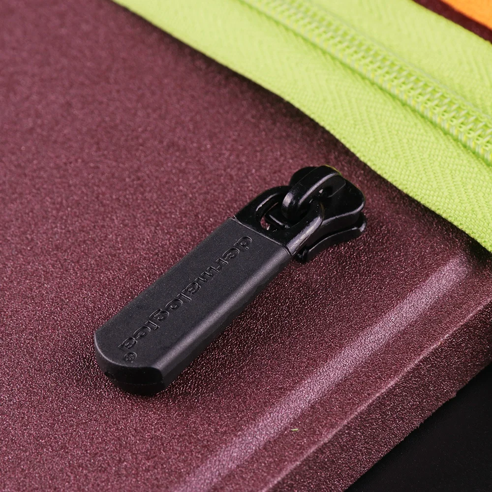 
YUANXING Black Plastic Tag Custom Logo Zip Pullers Zipper Sliders For Garment Bag 