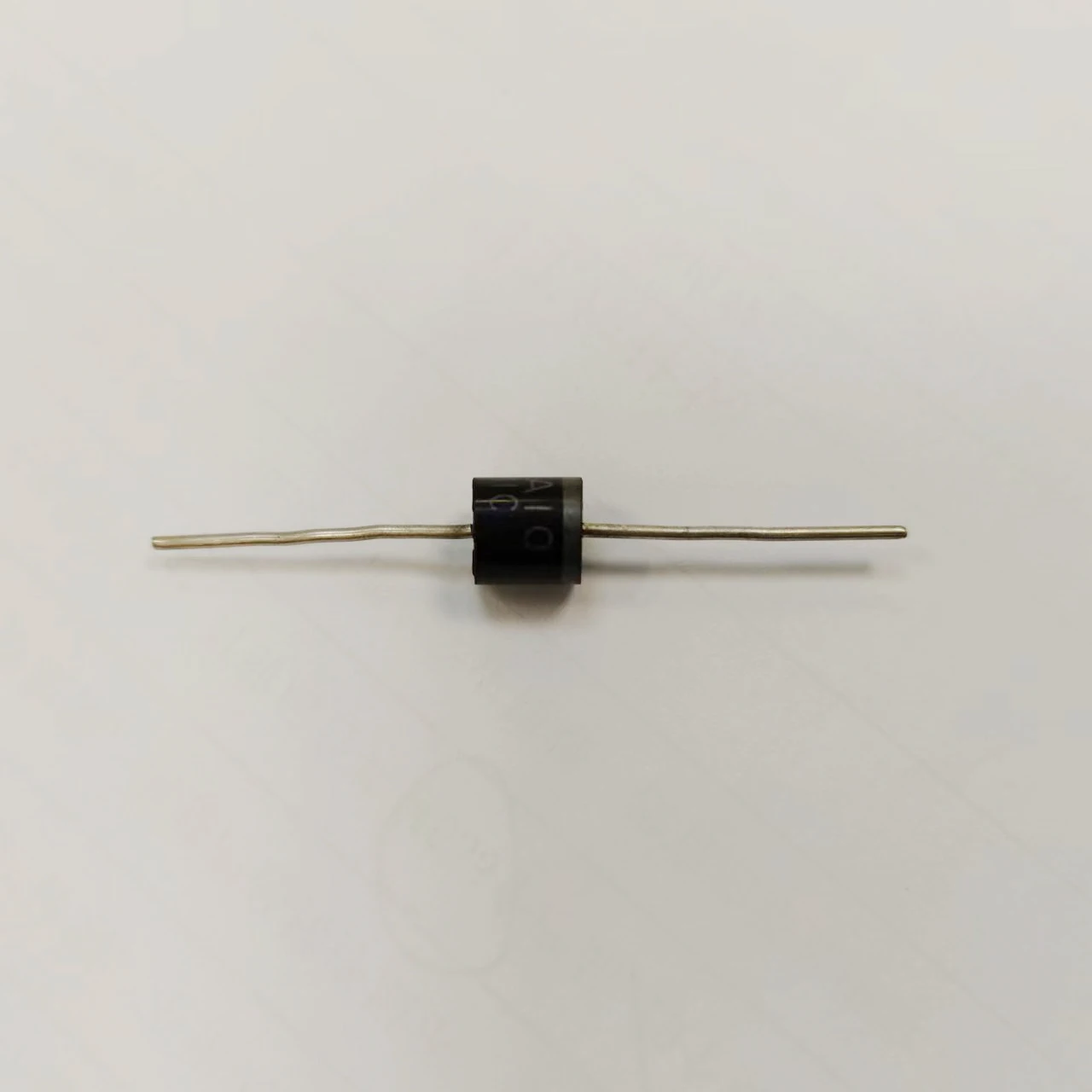 Photovoltaic schottky barrier rectifier 20SQ045 solar bypass diode used in PV Box with R-6 package