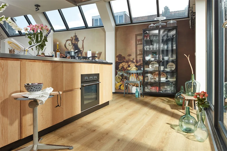 Excellent Offer Scratch-Resistant Laminate Flooring Meister Design Laminate LL 250 Suitable For Many Commercial Areas