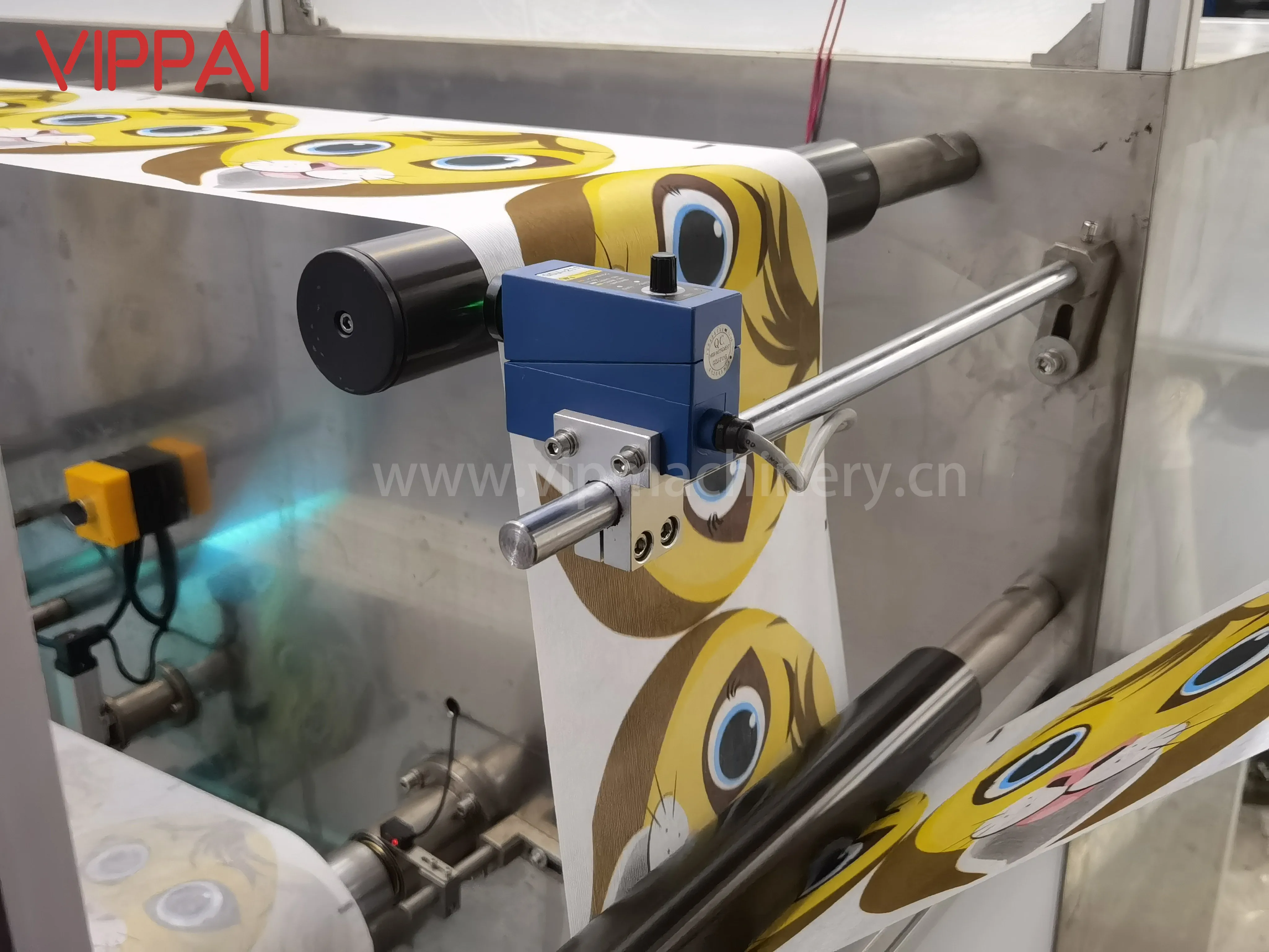 VIPPAI Skin Care Medical Face Sheet Mask Liquid Making and Packing Machine Automatic Equipment