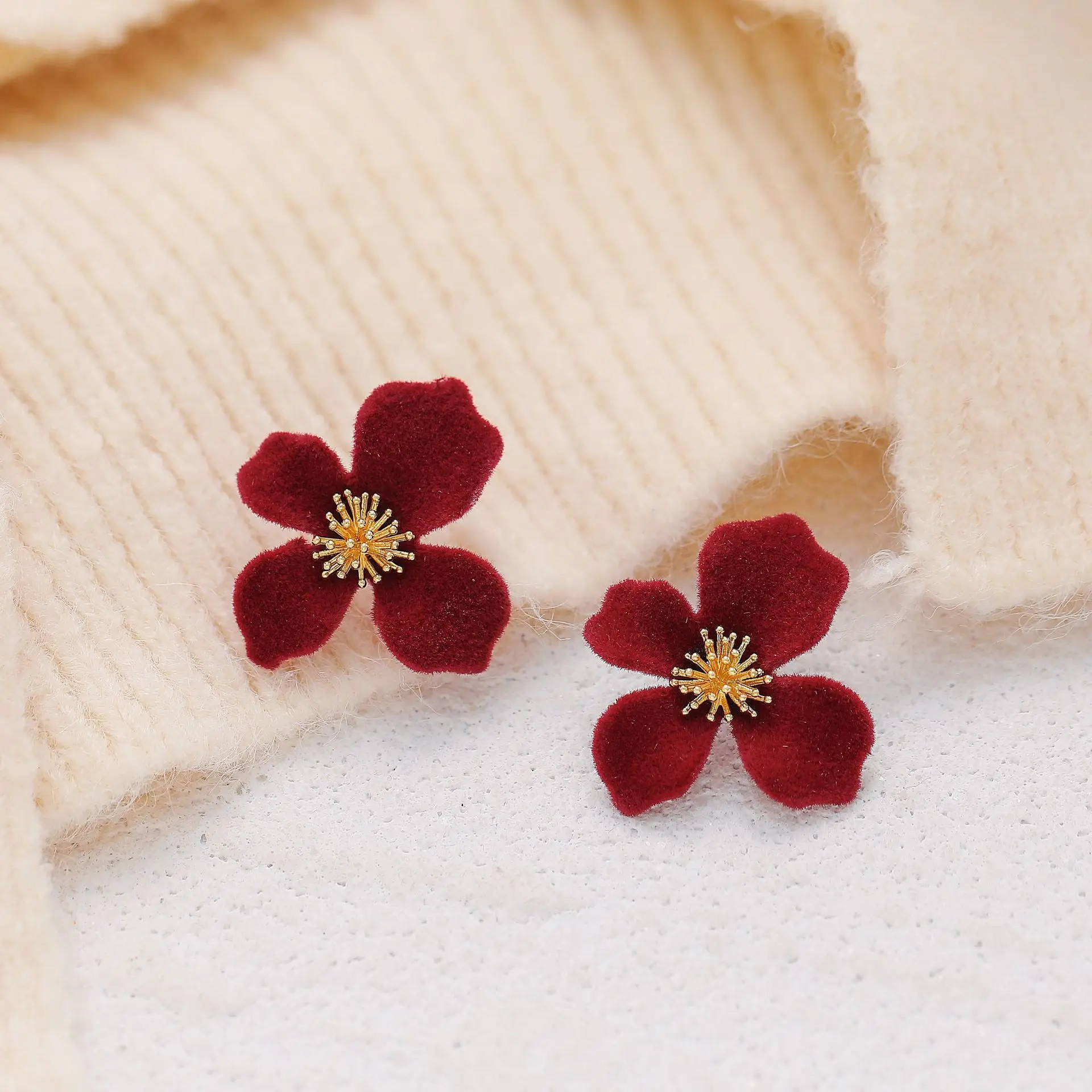925 Silver Needle Velvet Flower Earrings Flocking Earrings Temperament Senior Atmosphere Red Earrings Female