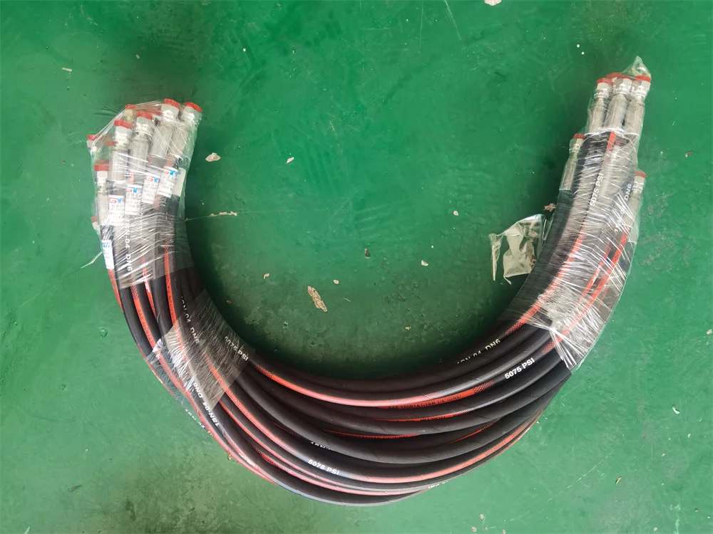 High Pressure Oil Pipe Two Layer Steel Wire EN 853 2SN Synthetic Rubber Hydraulic Hose