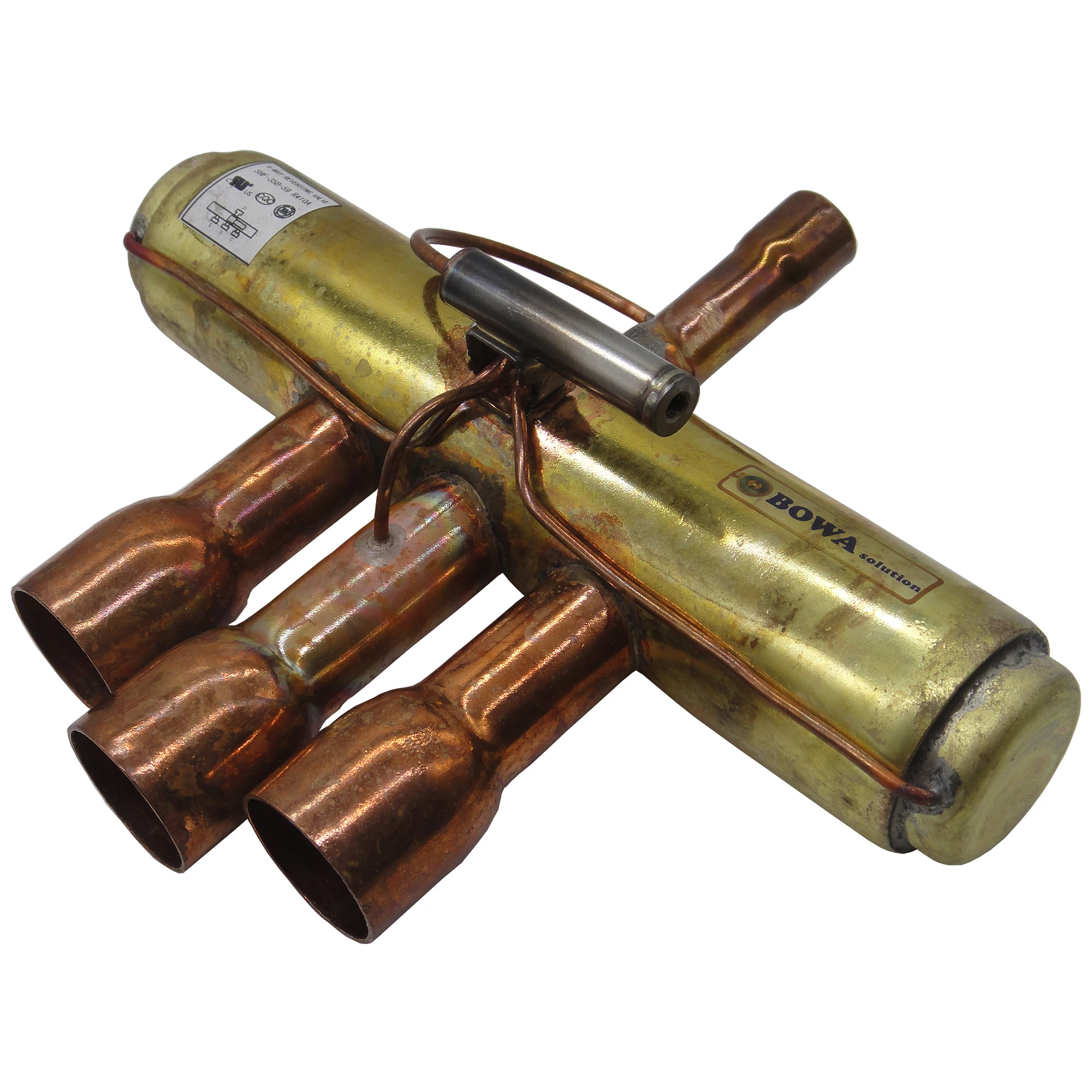 15m3/h 4-way reversing valve is installed in 7~12HP air/water source 3-in-1 heat pump integrated cooling, heating and hot water