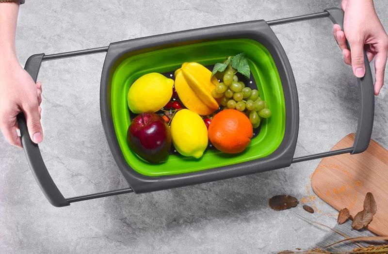 Wholesale Custom Square Retractable Handle Plastic Fruit Foldable Drain Basket Vegetable Washing Filter Basket