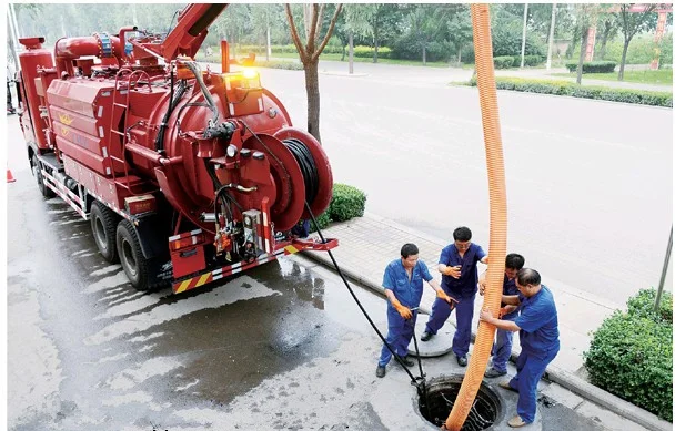 Dongfeng 6X4 15cbm 4000galons High Pressure pump Sewage Suction Sludge Vacuum Tanker Cleaning Fecal Truck with low price