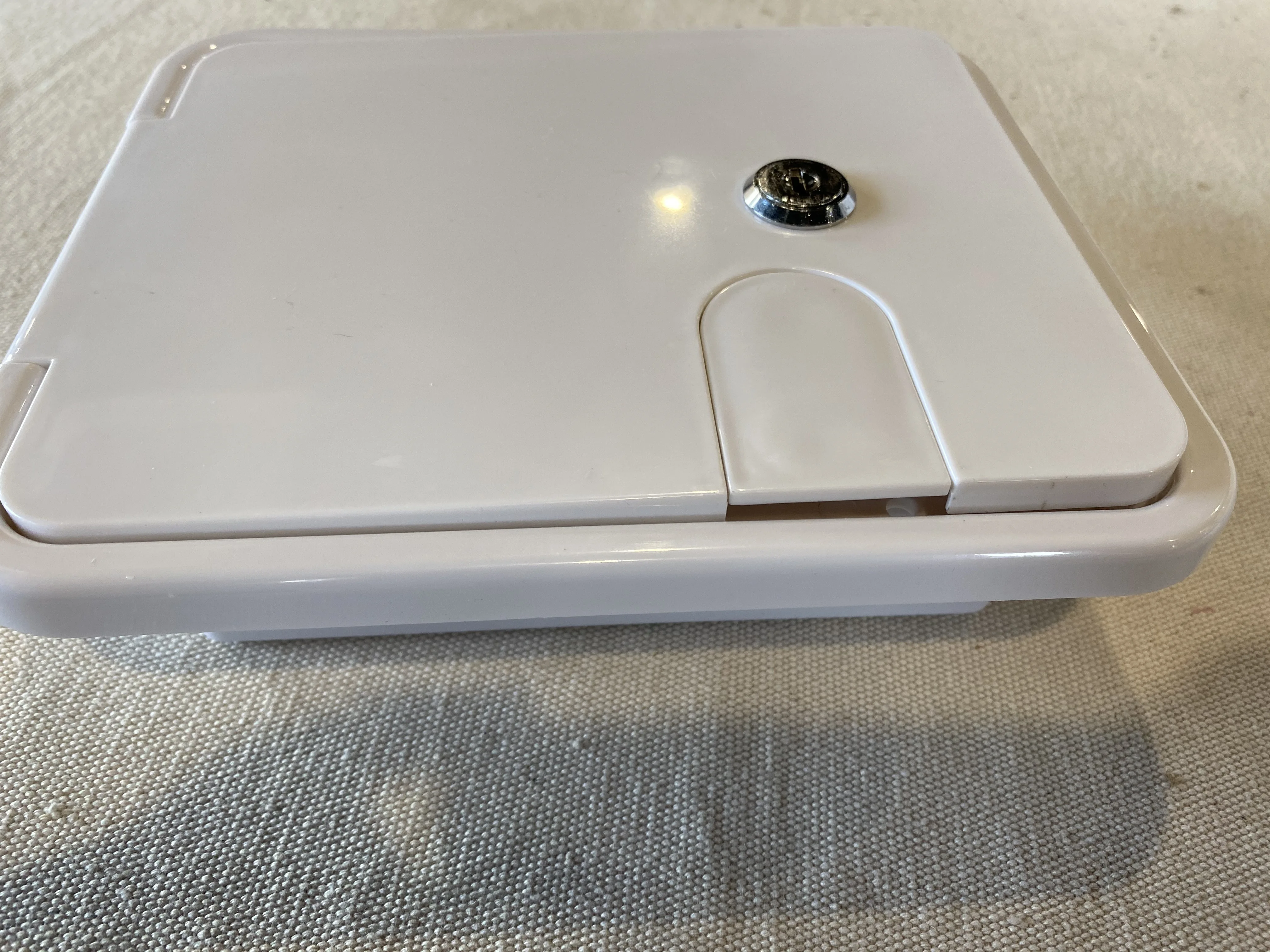 White Small 30/50 Amp Key Lock Electric Cable Hatch For RV Camper