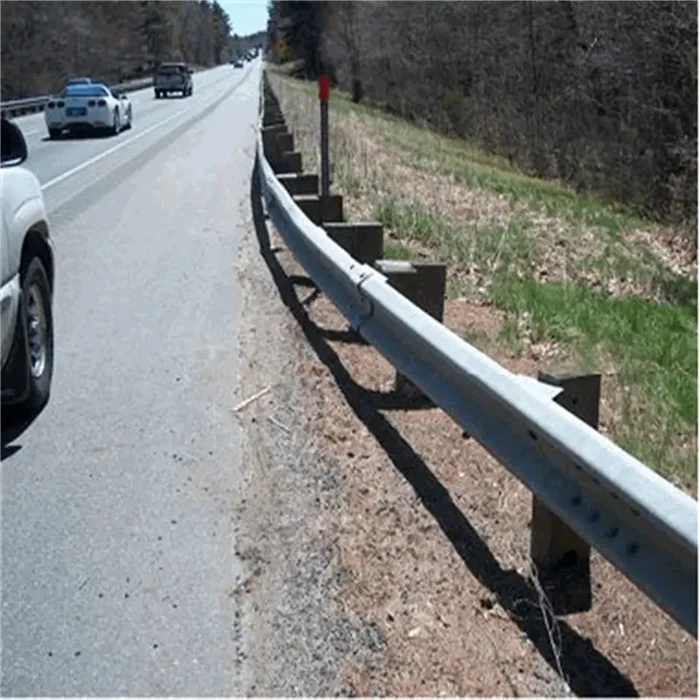 Metal Crash Barrier Manufacturer W-beam Guardrail of Highway Guardrail