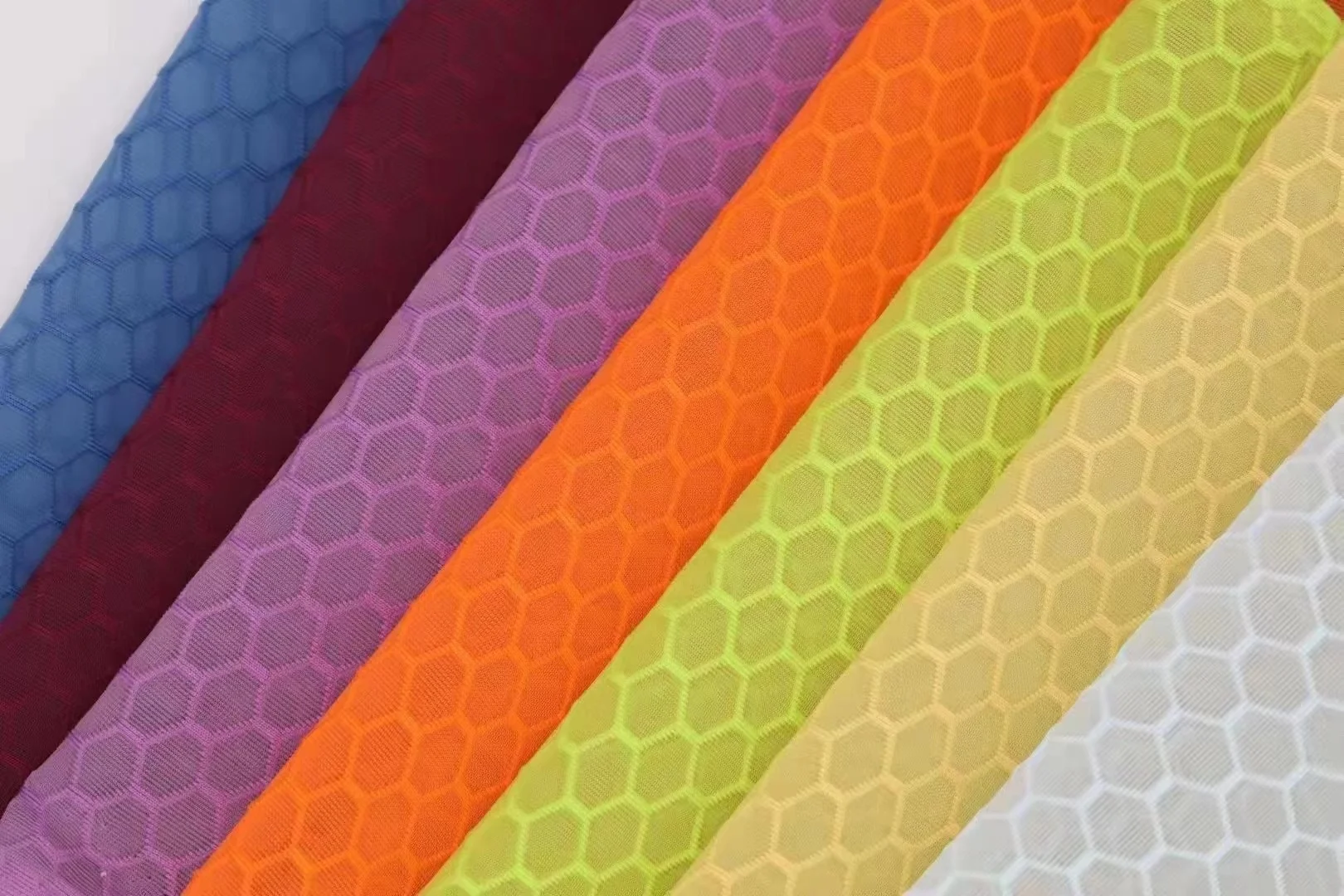 A large number of export 3-4 mm thickness luggage footwear clothing mesh fabric