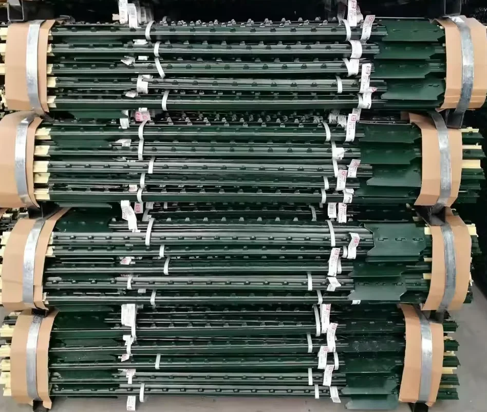 8 T-Post Studded 1.25 Lb/Ft Painted Green Steel Strainer American Market Farm Fence Metal T Post With Spade