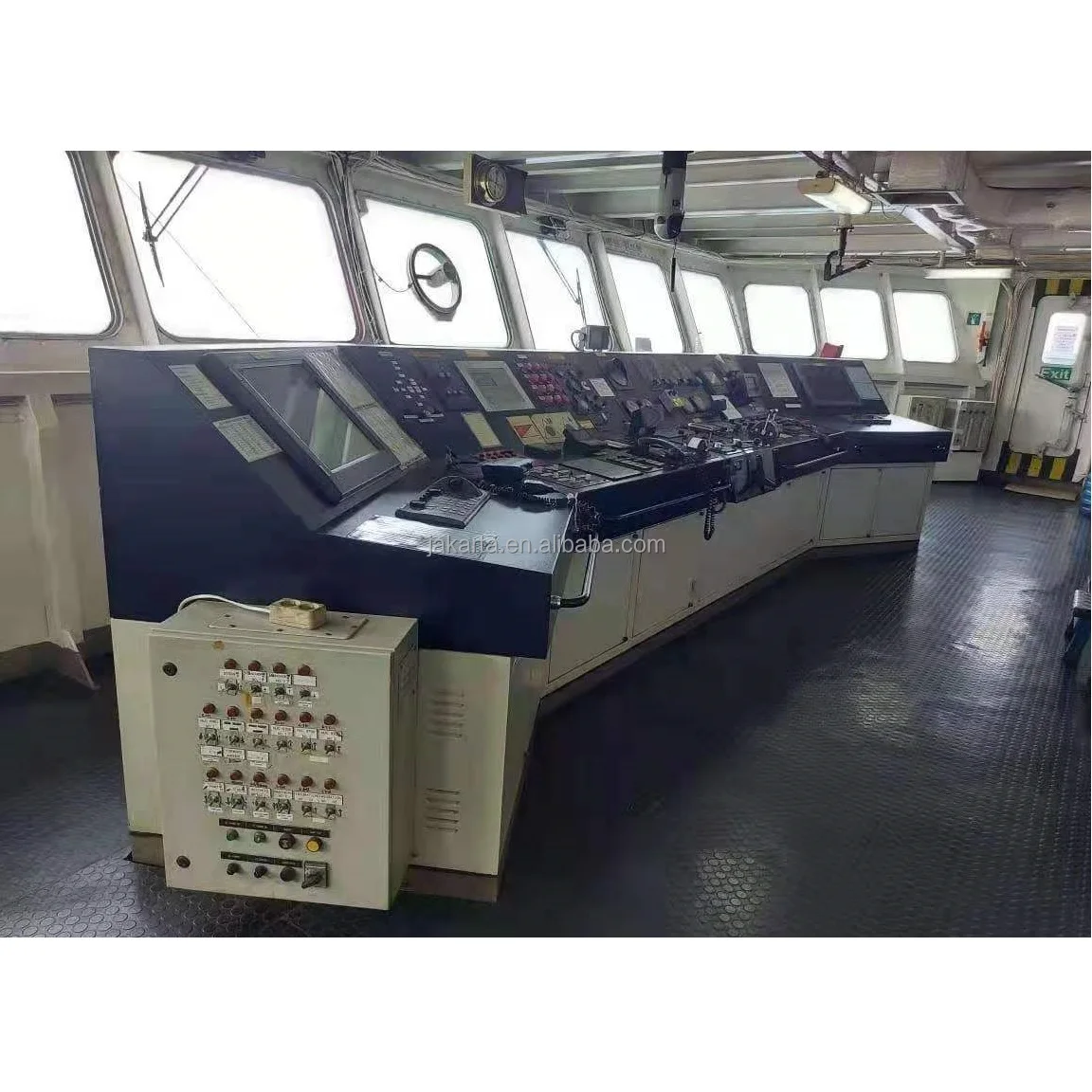 1700 DWT Deck barge ship with ramp door for sale