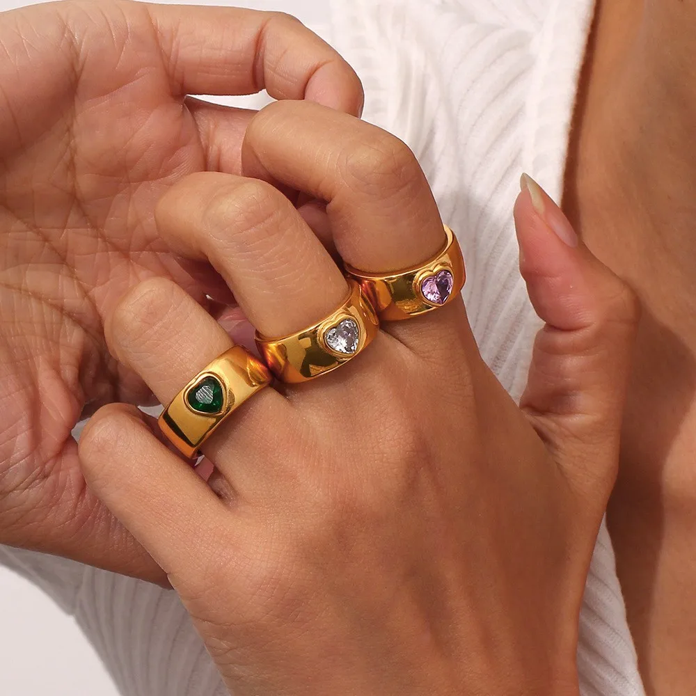 Wholesale Fashion Luxury Women Rings Zircon Pearl Enamel Chunky 18K Gold Stainless Steel Women Ring