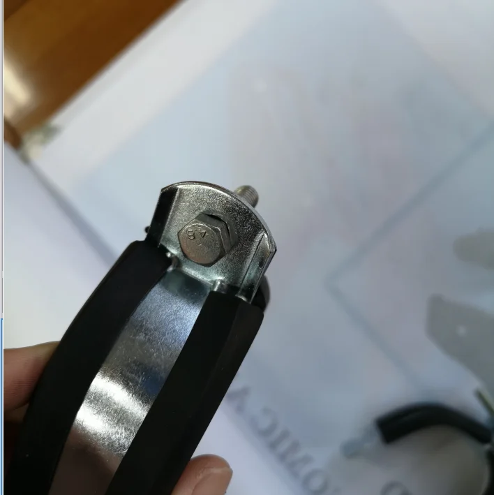 High Grade Rubber Lined Pipe Clamp Metal Pipe Clips Pipe Hanger
