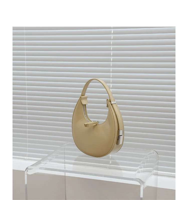 ladies Hobo Bags15.jpg