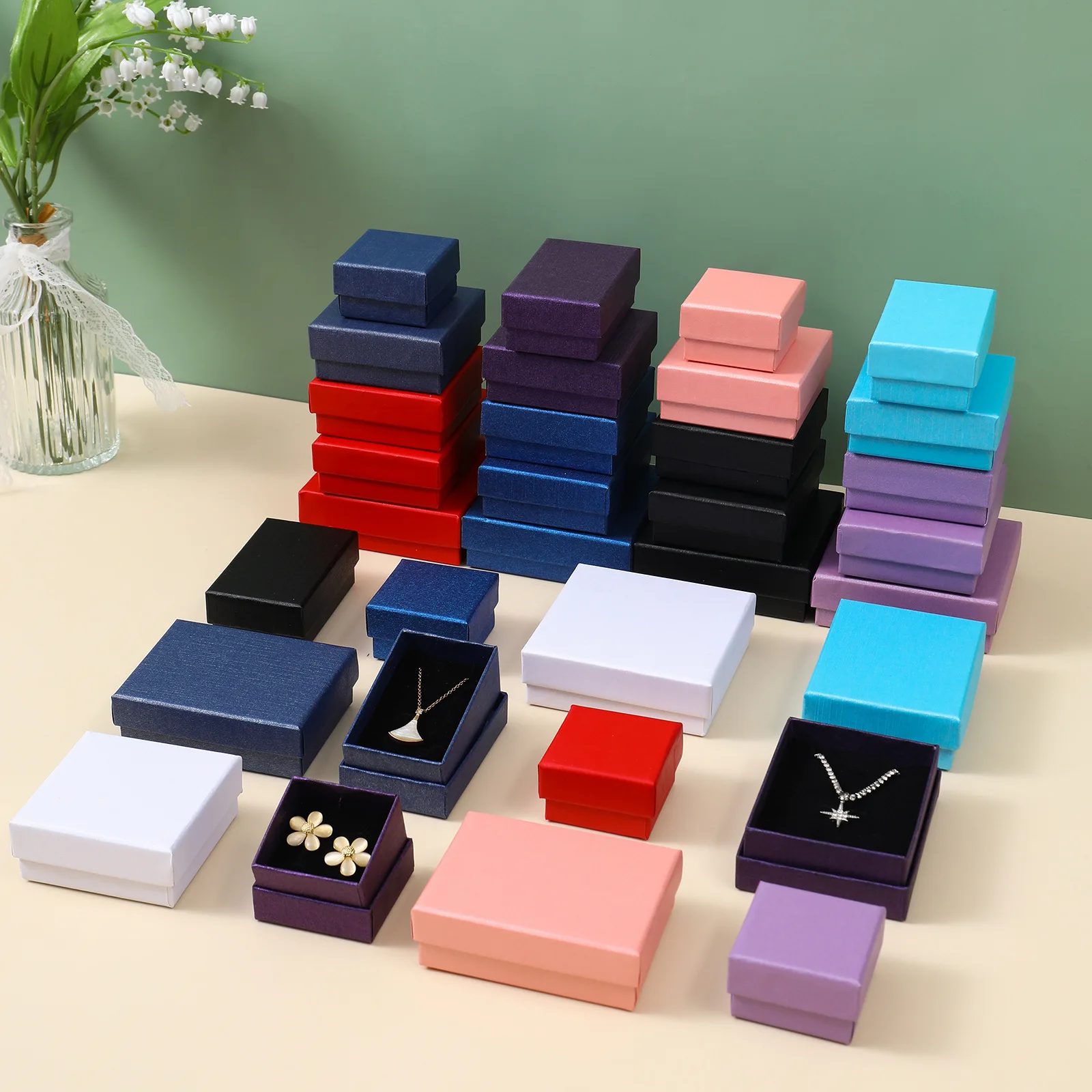 Custom Logo Paper Jewelry Box Bracelet Earring Ring Pendant Jewelry Packaging Gift Paper Box