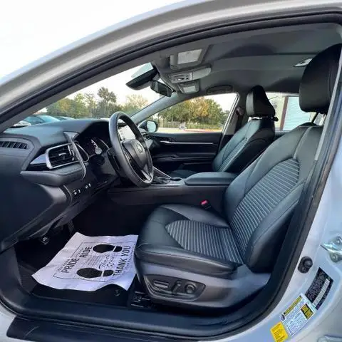 Hot sale Used high speed 2023 To-yo-ta Ca-mry Se Sedan 4d max power 250Ps used vehicle car